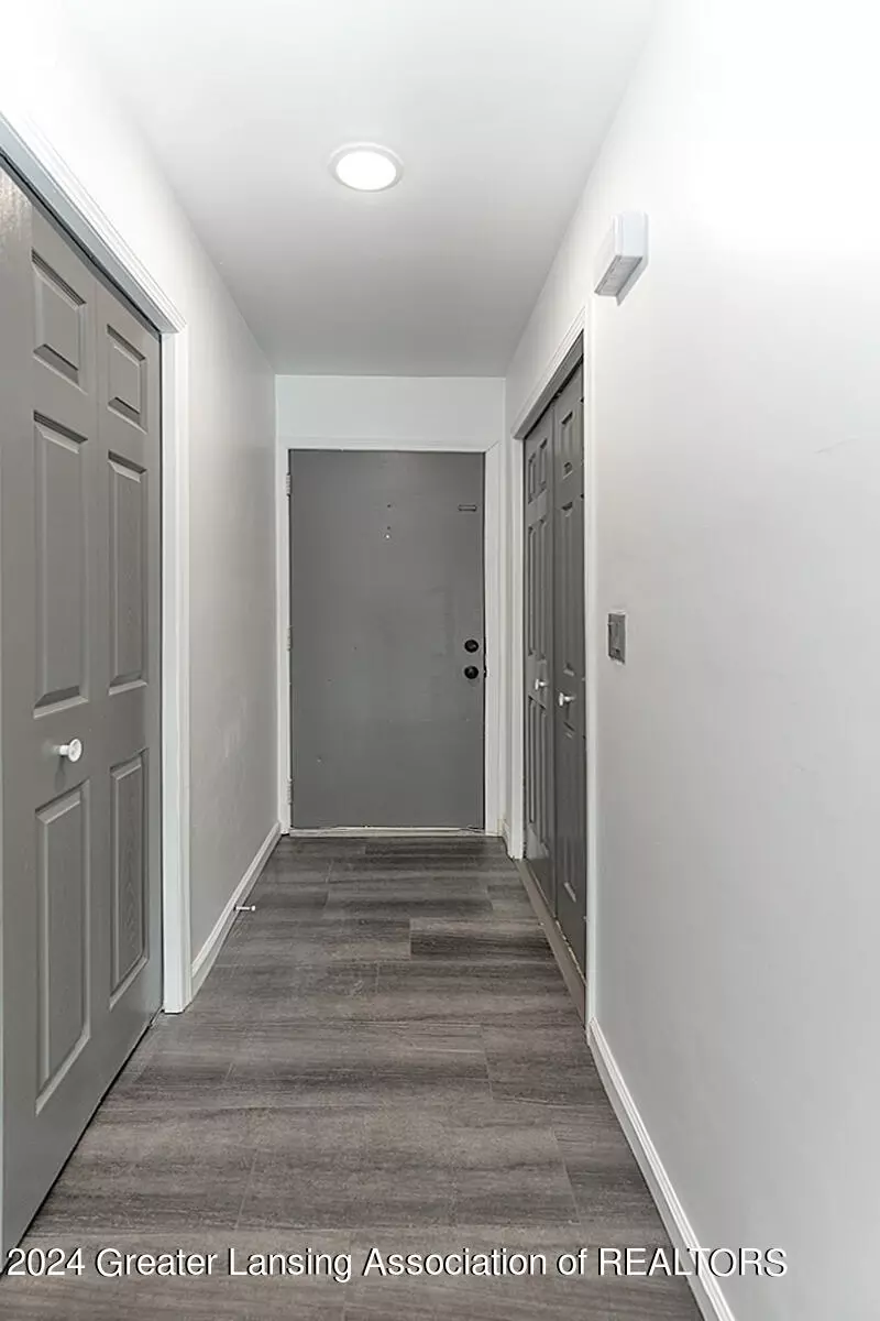 2040 Lac Du Mont Dr 170, Haslett, MI 48840 23 Photos Movoto