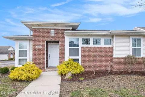 3034 Hamlet Cir, East Lansing, MI 48823