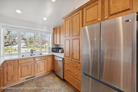 4101 Presidents Way, Dewitt, MI 48820 photo 10
