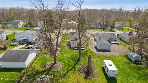 View/Area - 911 E Willoughby Rd, Lansing, MI 48911 photo 1 of 6