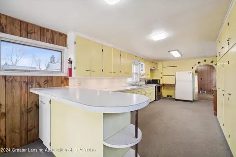Kitchen - 8105 N Welling Rd, Elsie, MI 48831 photo 1 of 3