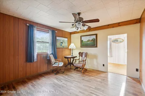 Living - 8105 N Welling Rd, Elsie, MI 48831 photo 1 of 2