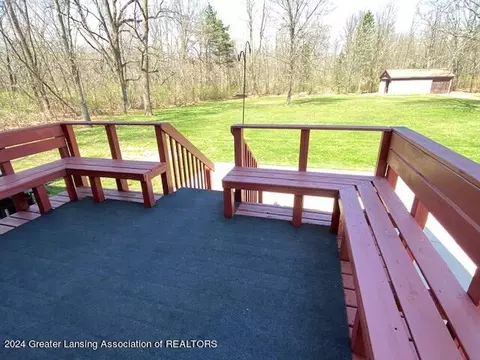 Exterior - 4157 Ballantine Rd, Dewitt, MI 48820 photo 8 of 8