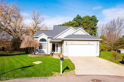 241 Winding River Ln, Williamston, MI 48895