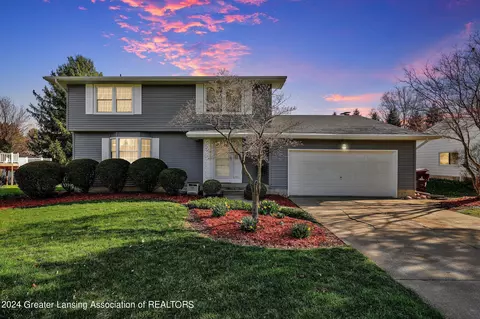 3785 Bush Gardens Ln, Holt, MI 48842