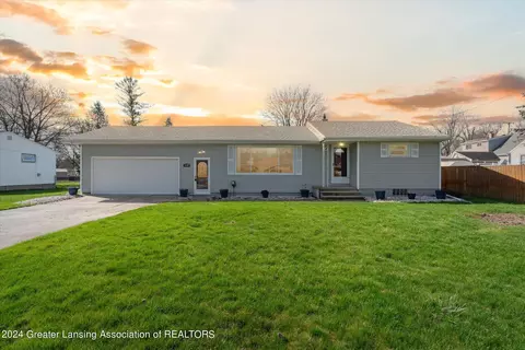 1378 Sunny Rd, Lansing, MI 48906