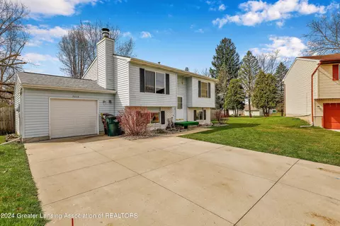 2019 Bradwell Ct, Lansing, MI 48911