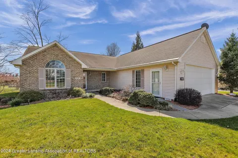 1130 Astwood Mews, Saint Johns, MI 48879
