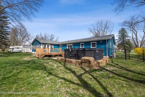 Exterior - 2385 Pine Tree Rd, Holt, MI 48842 photo 14 of 17