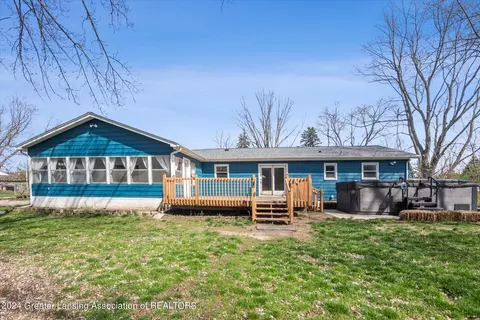 Exterior - 2385 Pine Tree Rd, Holt, MI 48842 photo 12 of 17