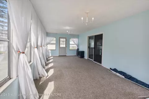 Bedroom - 2385 Pine Tree Rd, Holt, MI 48842 photo 2 of 4