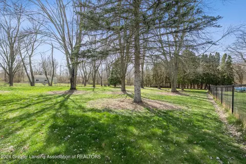 Exterior - 2385 Pine Tree Rd, Holt, MI 48842 photo 17 of 17
