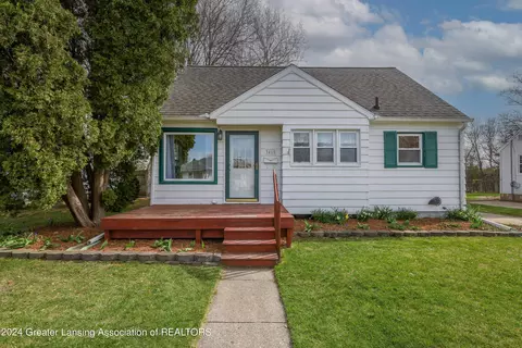 3415 Upton Rd, Lansing, MI 48917