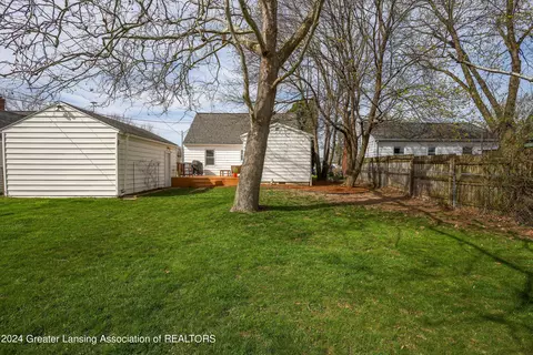 Exterior - 3415 Upton Rd, Lansing, MI 48917 photo 14 of 15
