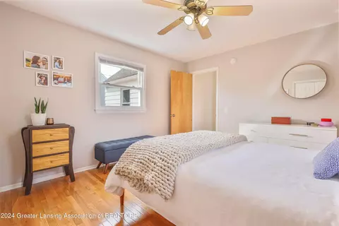 Bedroom - 3415 Upton Rd, Lansing, MI 48917 photo 3 of 7