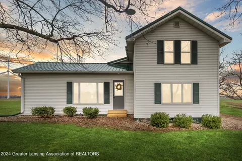 Exterior - 5857 S State Rd, Ithaca, MI 48847 photo 12 of 12