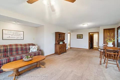 Living - 5857 S State Rd, Ithaca, MI 48847 photo 3 of 4