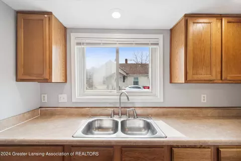 Kitchen - 905 N Pine St, Lansing, MI 48906 photo 3 of 3