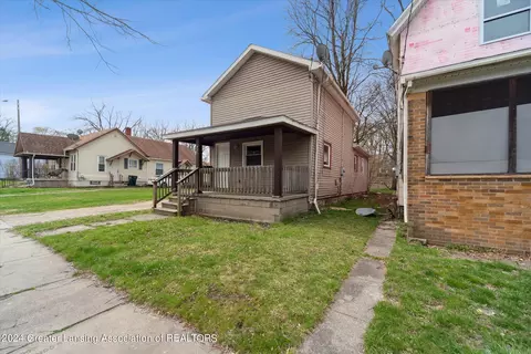 Exterior - 905 N Pine St, Lansing, MI 48906 photo 3 of 7