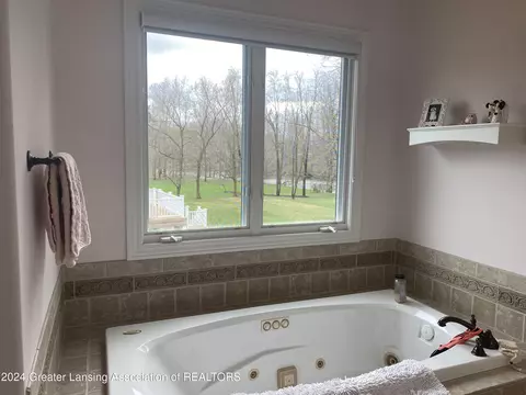 Bath - 4677 Dimond Way, Dimondale, MI 48821 photo 3 of 3