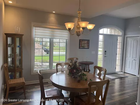 Dining - 4677 Dimond Way, Dimondale, MI 48821 photo 3 of 7