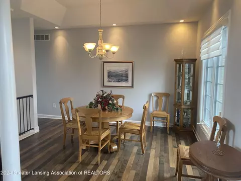 Dining - 4677 Dimond Way, Dimondale, MI 48821 photo 2 of 7