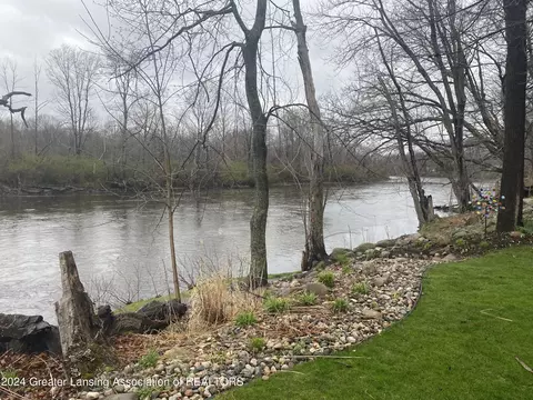 View/Area - 4677 Dimond Way, Dimondale, MI 48821 photo 5 of 7