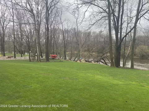 View/Area - 4677 Dimond Way, Dimondale, MI 48821 photo 4 of 7