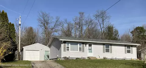 171 1st St, Olivet, MI 49076