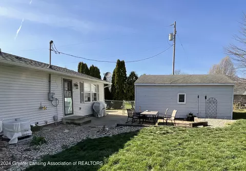 Exterior - 171 1st St, Olivet, MI 49076 photo 6 of 12