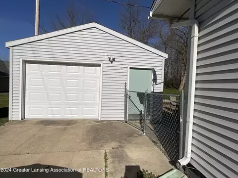 Exterior - 171 1st St, Olivet, MI 49076 photo 10 of 12