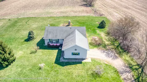 13251 Bancroft Rd, Byron, MI 48418