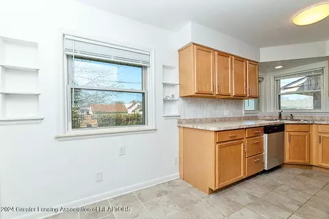 Kitchen - 2508 Devonshire Ave, Lansing, MI 48910 photo 5 of 5