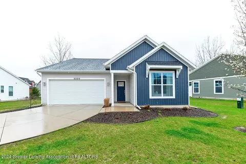3320 Hamlet Cir, East Lansing, MI 48823