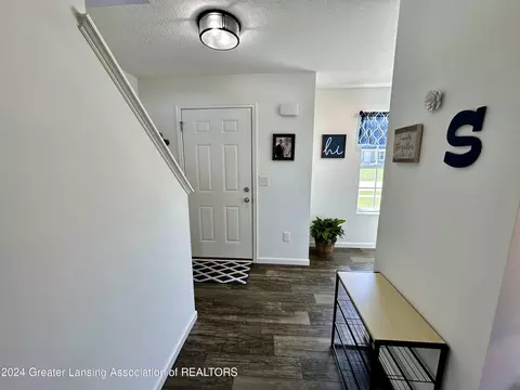 Entry Way - 6482 Firefly Dr, Holt, MI 48842 photo 2 of 6