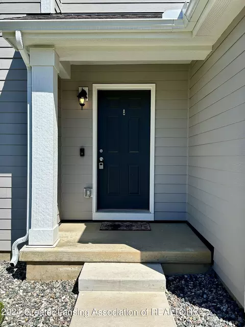 Entry Way - 6482 Firefly Dr, Holt, MI 48842 photo 1 of 6