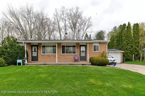 16371639 Cambria Dr, East Lansing, MI 48823