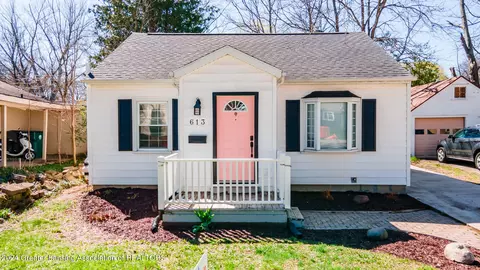 613 Spartan Ave, East Lansing, MI 48823
