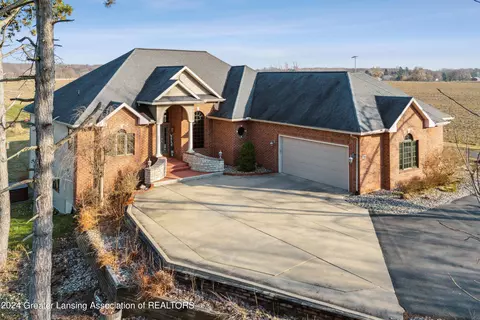 7585 S Airport Rd, Dewitt, MI 48820 photo 1