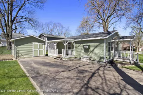 4506 Wildwood Ave, Lansing, MI 48910