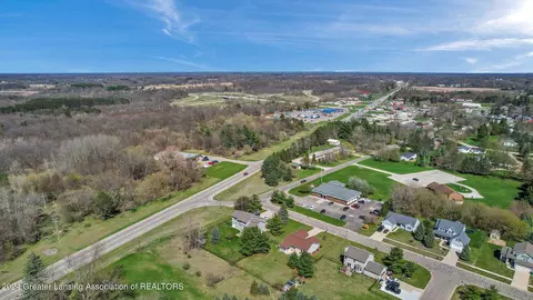 View/Area - 607 Clearwater Dr, Perry, MI 48872 photo 7 of 9