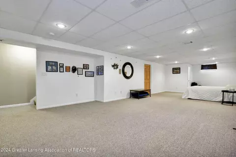 Living - 607 Clearwater Dr, Perry, MI 48872 photo 3 of 3