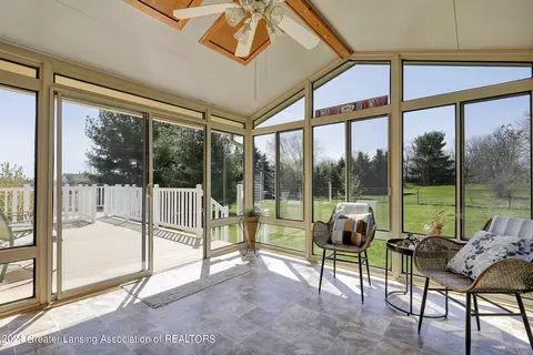Exterior - 607 Clearwater Dr, Perry, MI 48872 photo 2 of 10