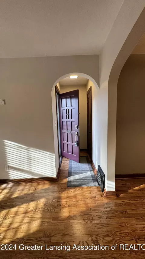 Undisclosed, Lansing, MI 48915 photo 3
