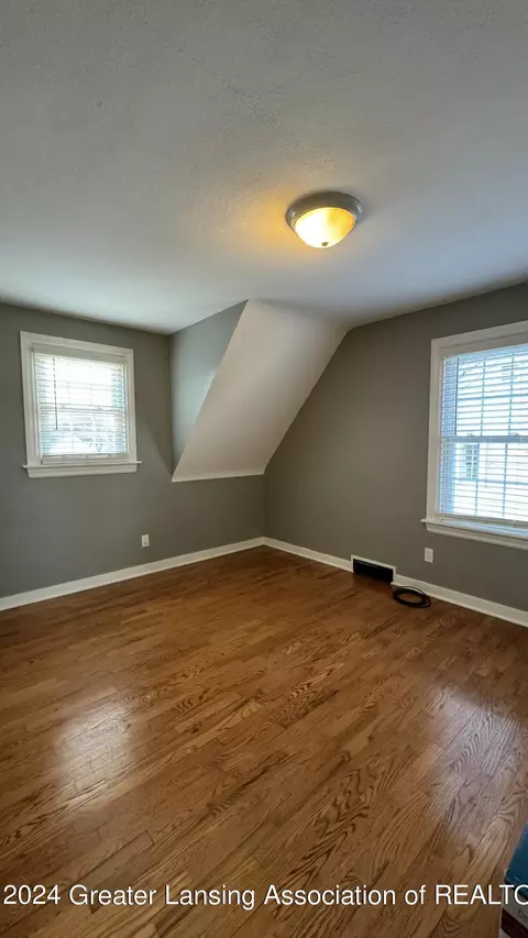 Undisclosed, Lansing, MI 48915 photo 13