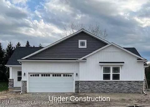 5185 E Hawk Hollow Dr #54, Bath, MI 48808