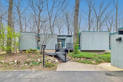 6314 Skyline Dr, East Lansing, MI 48823