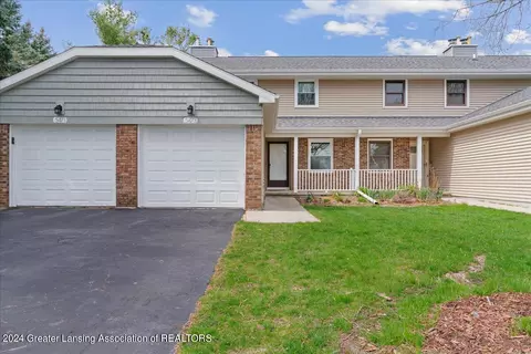 Exterior - 5473 Maple Ridge Rd, Haslett, MI 48840 photo 2 of 8