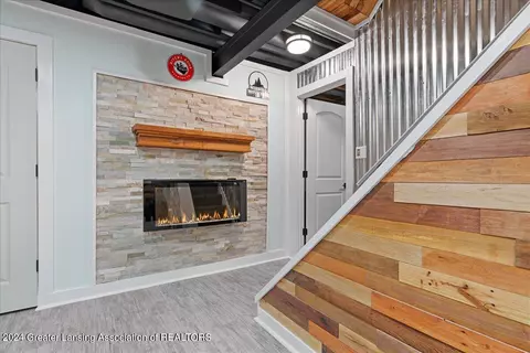 Entry Way - 5473 Maple Ridge Rd, Haslett, MI 48840 photo 4 of 4