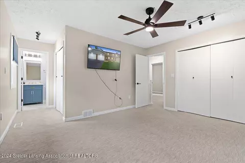 Bedroom - 5473 Maple Ridge Rd, Haslett, MI 48840 photo 1 of 1